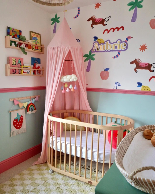 Oval Crib Design to Save Corner Space