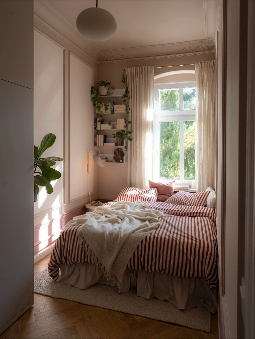 Bed Placement Under Windows