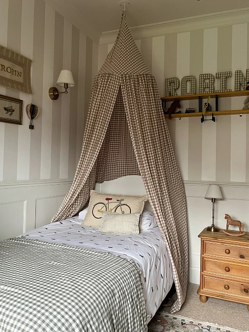 Gingham Canopy Bed with Classic Stripe Walls