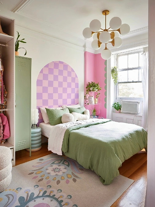 Lilac Checkerboard Arch and Bubblegum Pink Corner Accent