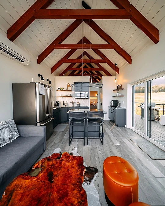 Vaulted Beams Over a Compact Kitchen
